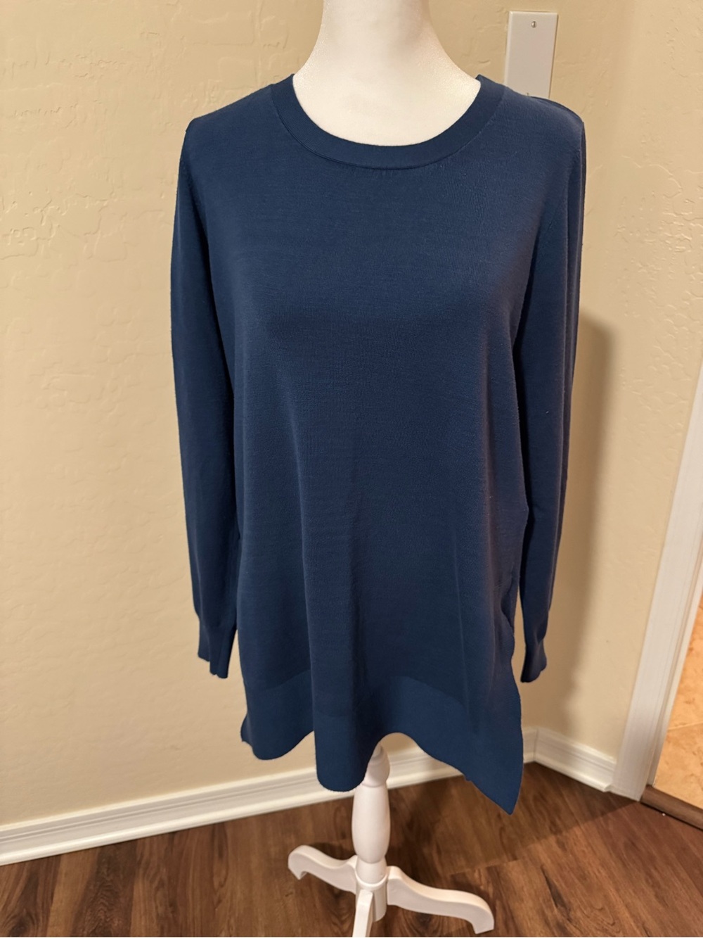 Cyrus Dark Blue Ribbed Crew Sweater